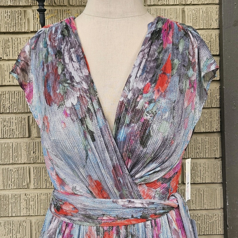 Eliza J Metallic Floral Pleated Cap Sleeve Dress Size 10 - Picture 3 of 10